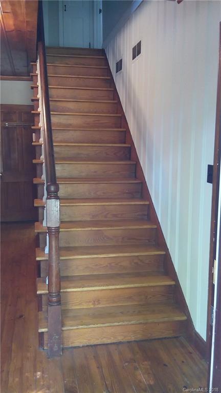 187 Highland Road Waynesville, NC 28786 - Photo 8 of 21 Gallery Image 8