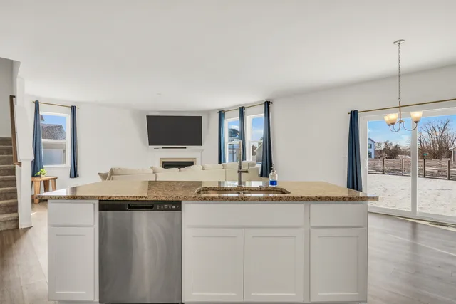 $469,900 | 32075 Savannah Drive, Lakemoor, IL 60051