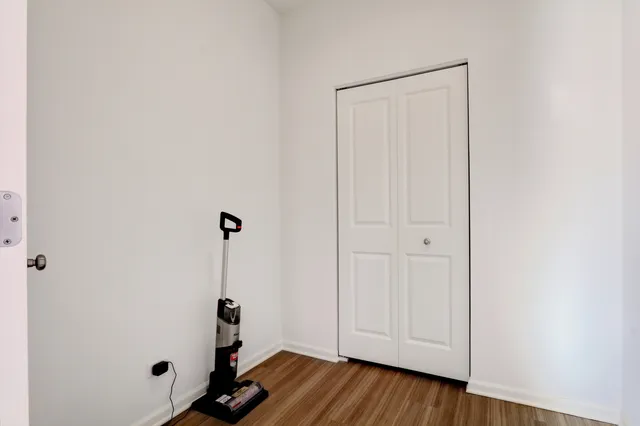 $469,900 | 32075 Savannah Drive, Lakemoor, IL 60051