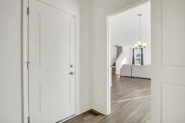 $469,900 | 32075 Savannah Drive, Lakemoor, IL 60051