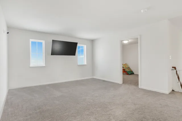 $469,900 | 32075 Savannah Drive, Lakemoor, IL 60051