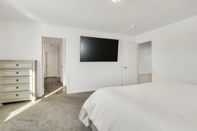 $469,900 | 32075 Savannah Drive, Lakemoor, IL 60051