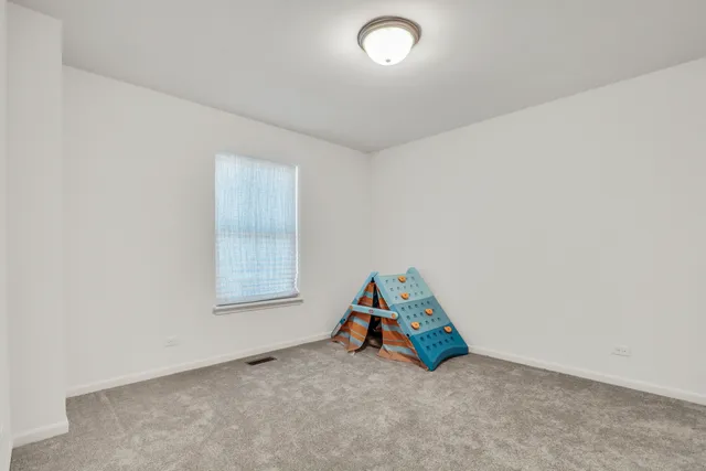 $469,900 | 32075 Savannah Drive, Lakemoor, IL 60051