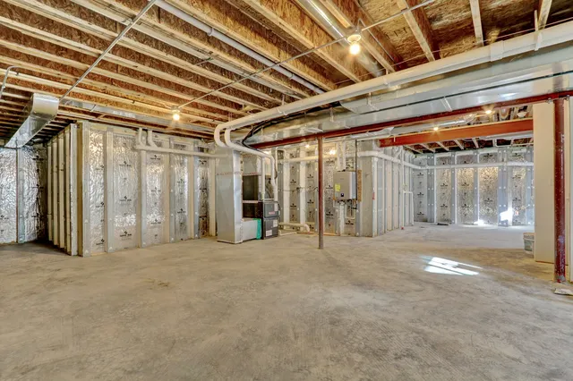 $469,900 | 32075 Savannah Drive, Lakemoor, IL 60051