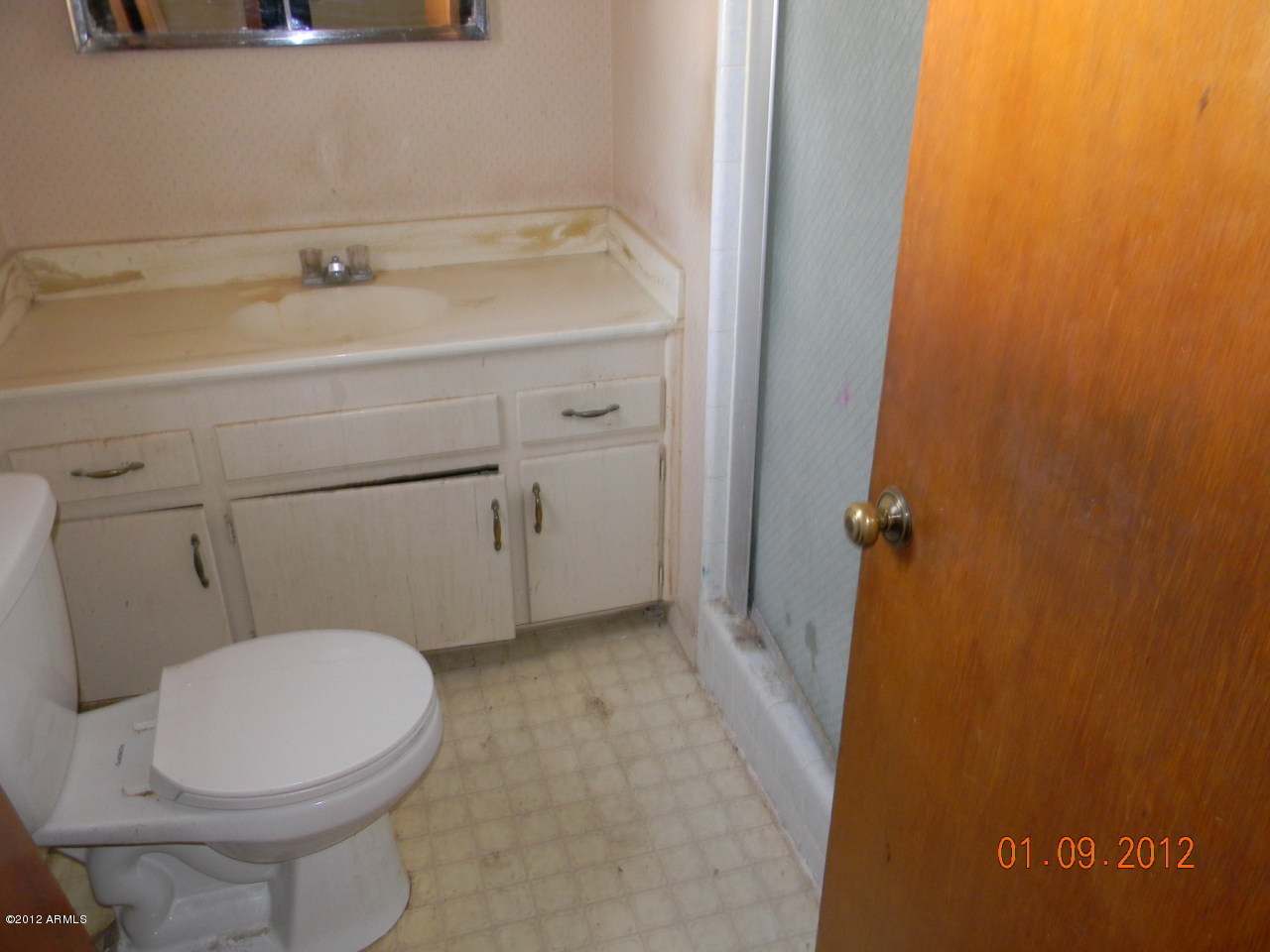 902 East Bethany Home Road Phoenix, AZ 85014 - Photo 10 of 10 master bath