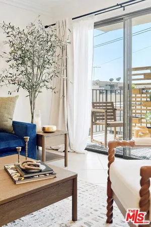 $975,000 | 1215 Brockton Avenue, Unit 203, Los Angeles, CA 90025