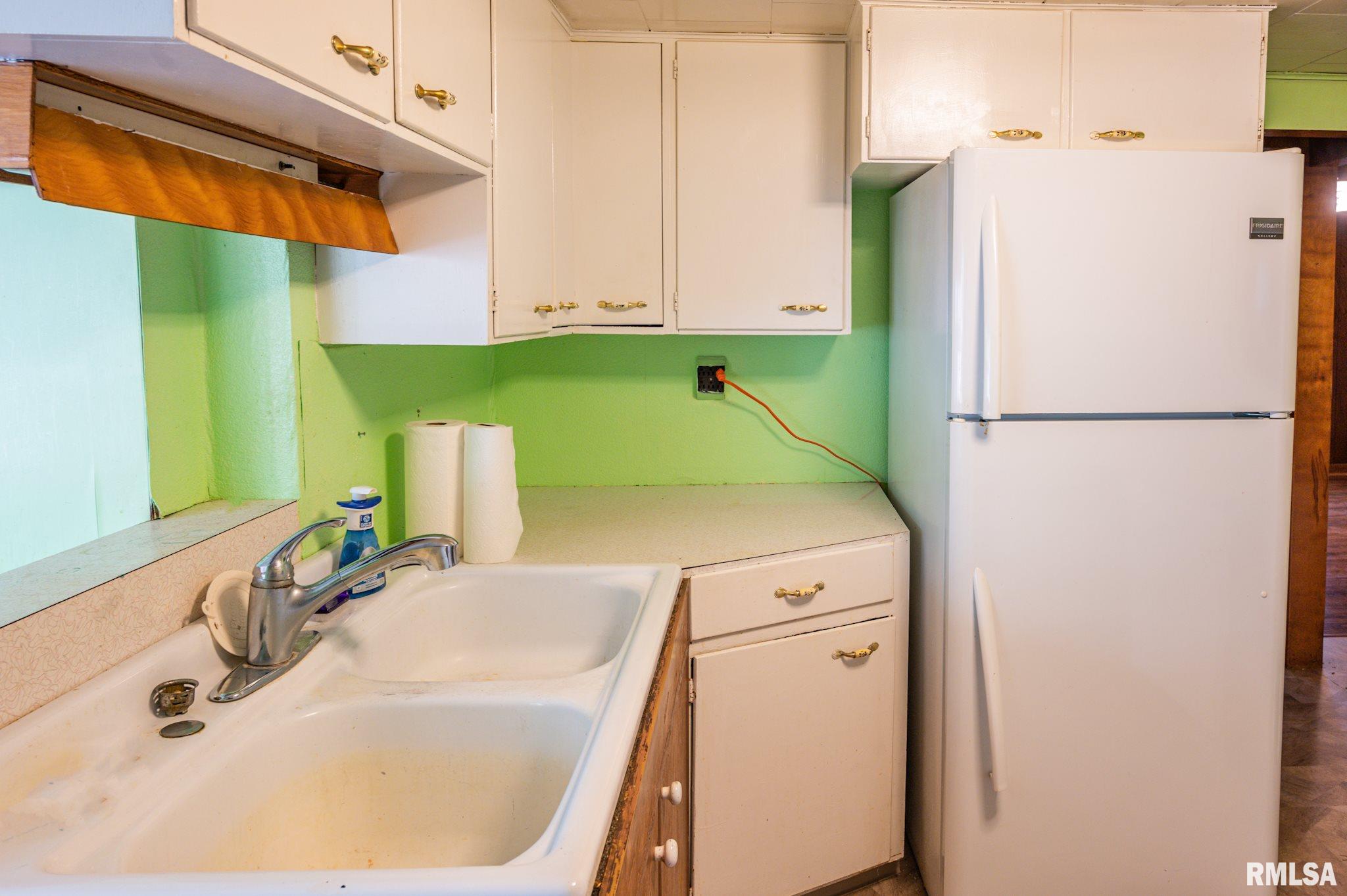4516 Ricker Hill Road Davenport, IA 52802 - Photo 14 of 25 Gallery Image 14