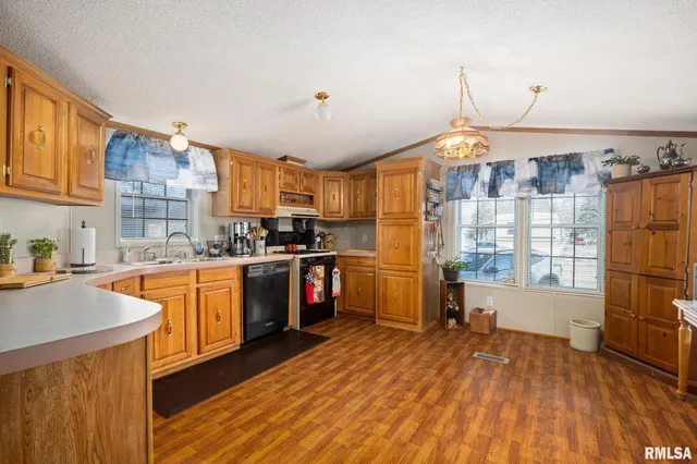 $39,900 | 106 Poplar Drive, Morton, IL 61550