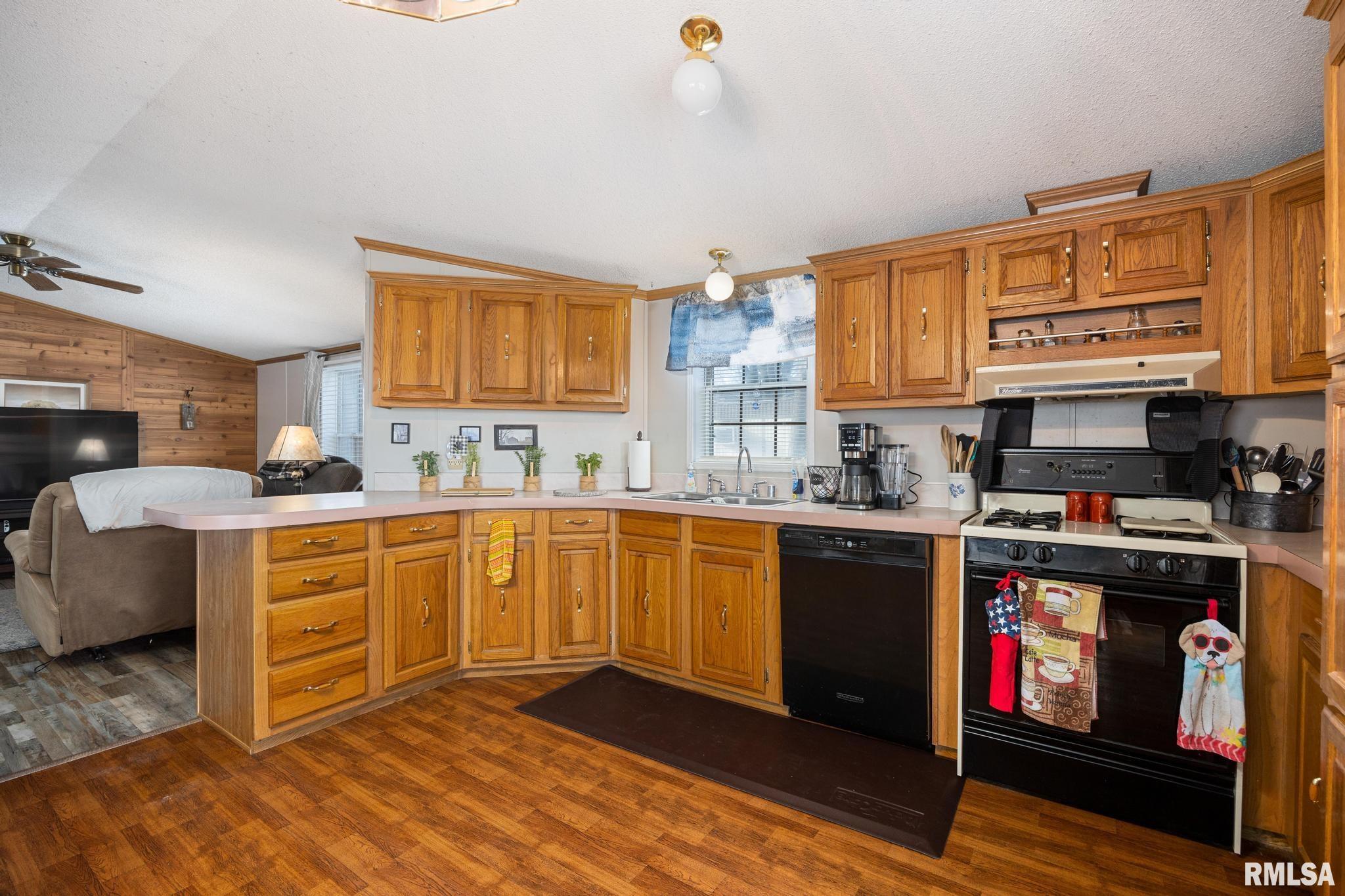 106 Poplar Drive Morton, IL 61550 - Photo 6 of 19