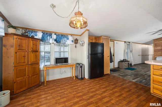 $39,900 | 106 Poplar Drive, Morton, IL 61550