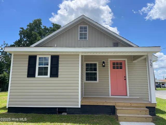 $229,000 | 727 Pennsylvania Avenue, Hertford, NC 27944