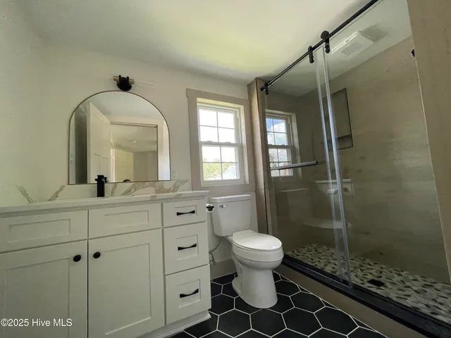 $229,000 | 727 Pennsylvania Avenue, Hertford, NC 27944