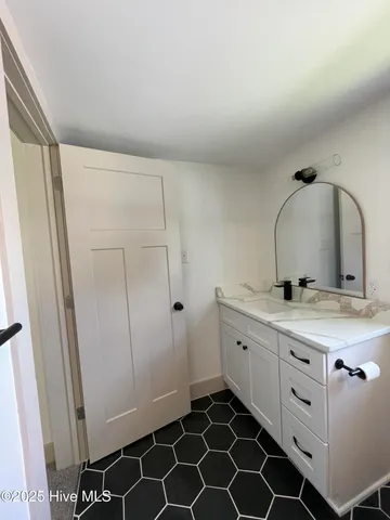 $229,000 | 727 Pennsylvania Avenue, Hertford, NC 27944