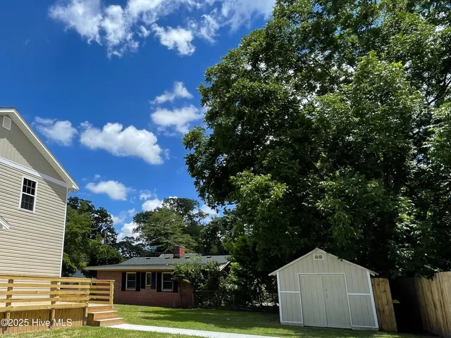 $229,000 | 727 Pennsylvania Avenue, Hertford, NC 27944