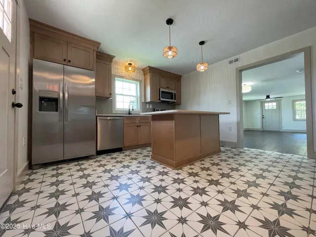 $229,000 | 727 Pennsylvania Avenue, Hertford, NC 27944