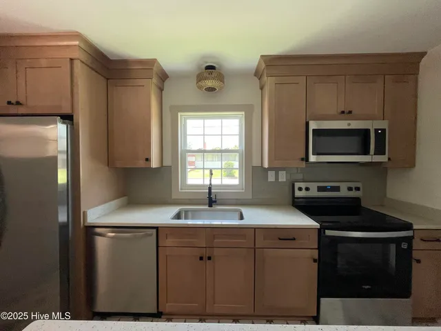 $229,000 | 727 Pennsylvania Avenue, Hertford, NC 27944