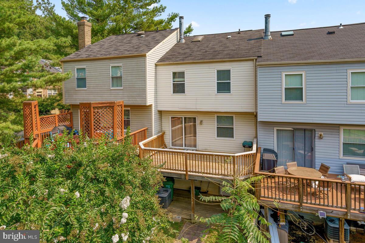 108 Smoothleaf Lane Gaithersburg, MD 20878 - Photo 15 of 19