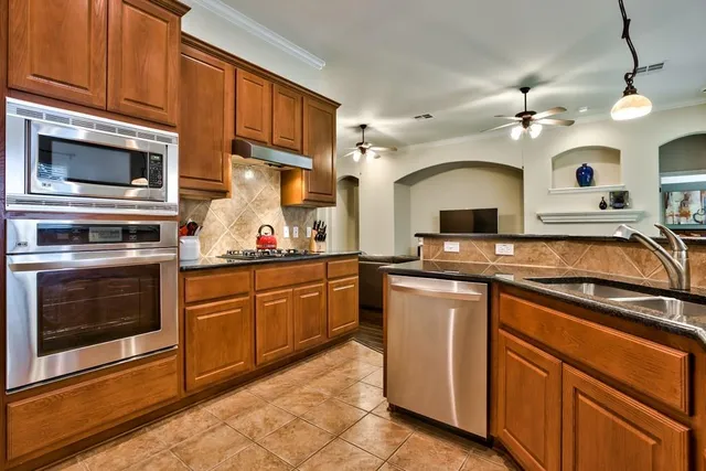 $3,000 | 9308 Manipari Lane, Austin, TX 78749