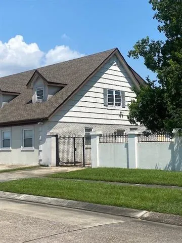 $2,500 | 8401 Main Drive, Chalmette, LA 70043