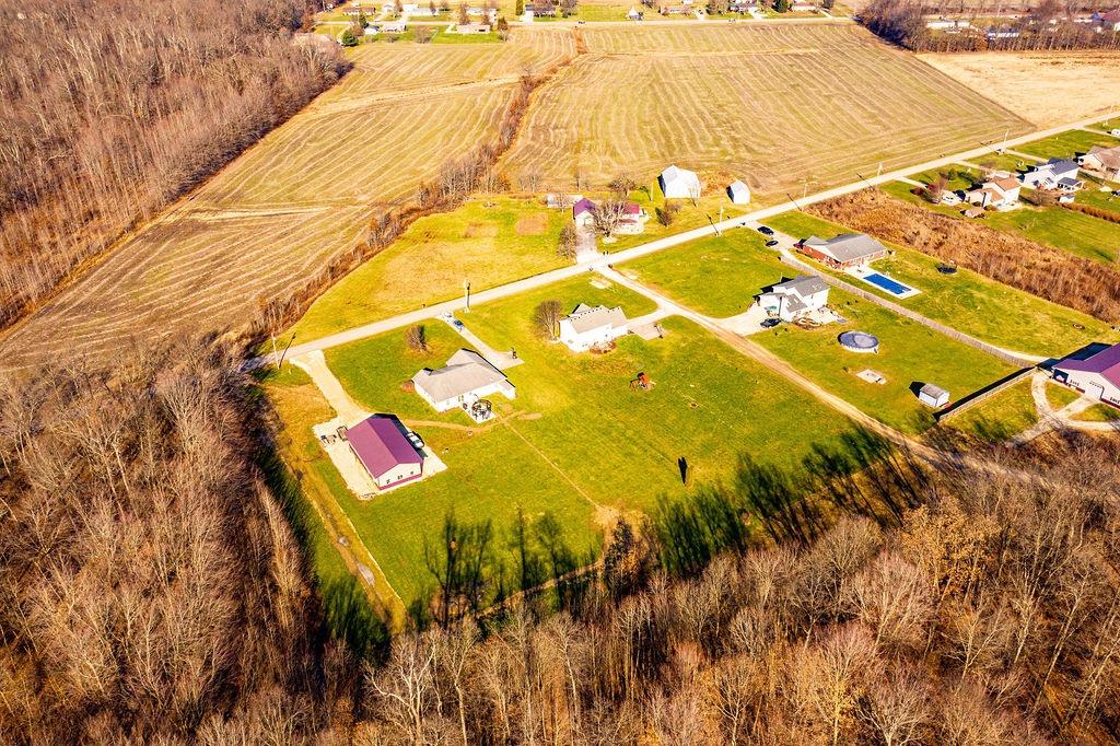 12379 Walters Road Sunman, IN 47041 - Photo 7 of 41