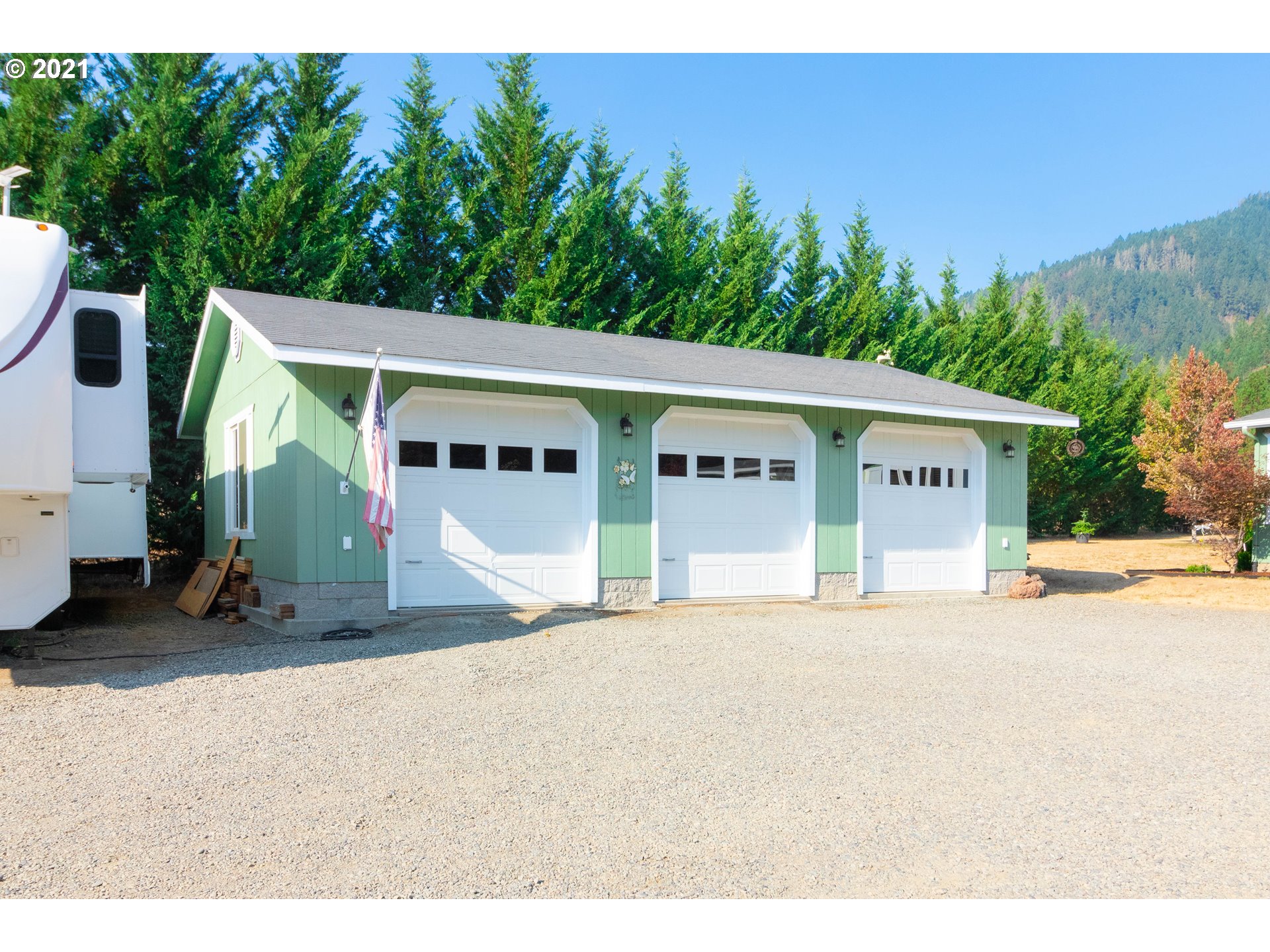 1680 North Myrtle Road Myrtle Creek, OR 97457 - Photo 17 of 24