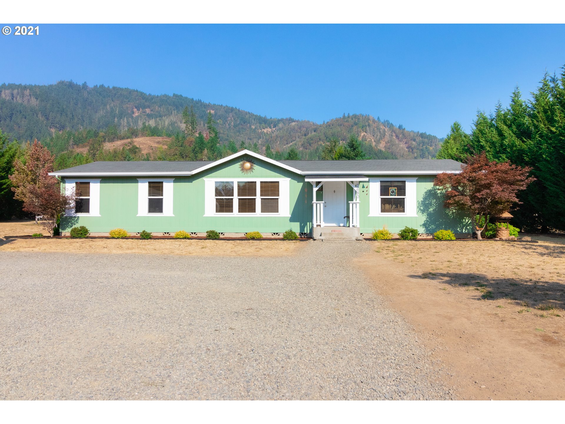 1680 North Myrtle Road Myrtle Creek, OR 97457 - Photo 3 of 24