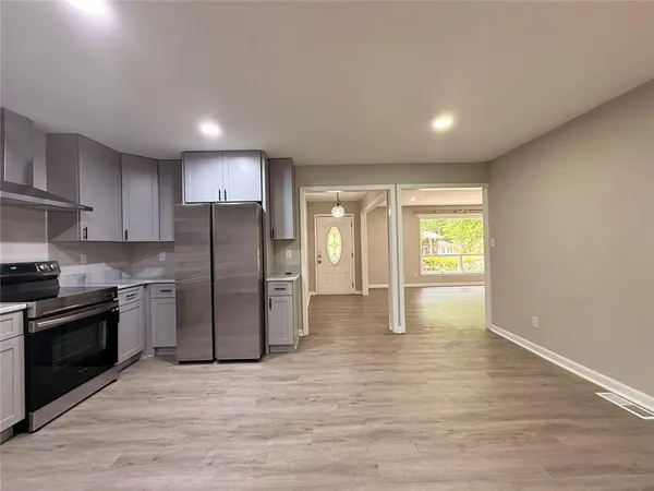 $2,500 | 3891 Artist View Drive, Decatur, GA 30034