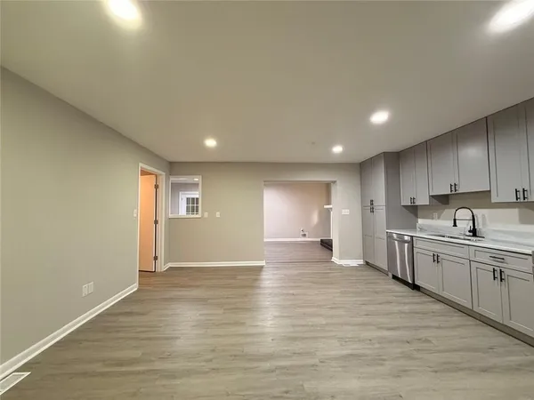 $2,500 | 3891 Artist View Drive, Decatur, GA 30034