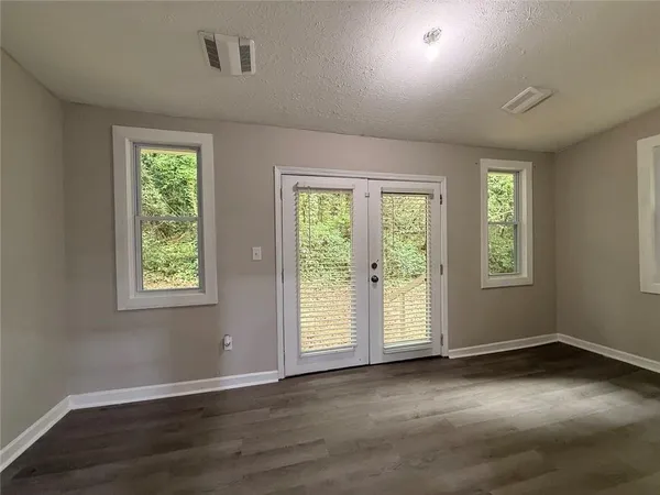 $2,500 | 3891 Artist View Drive, Decatur, GA 30034