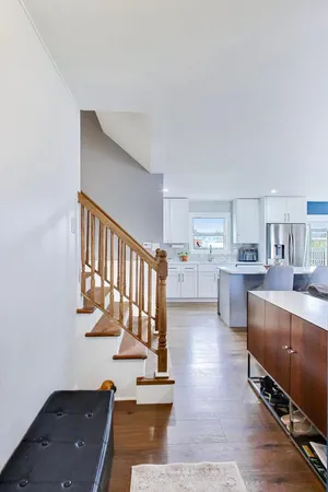 $475,000 | 1605 West Lexington Drive, Arlington Heights, IL 60004