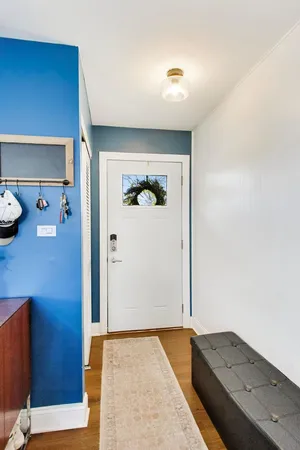 $475,000 | 1605 West Lexington Drive, Arlington Heights, IL 60004