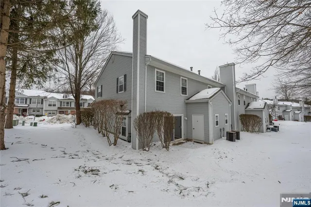 $2,800 | 63 Hickory Way, Unit 5606, Mount Arlington, NJ 07856