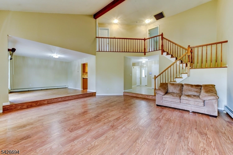 7 Matthew Road Wayne, NJ 07470 - Photo 8 of 37