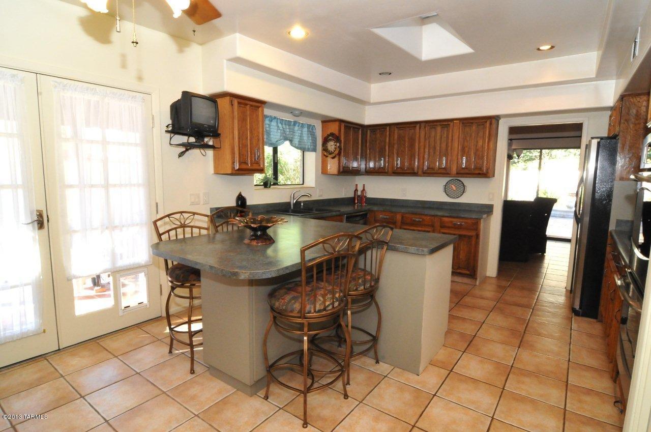 3680 North River Canyon Road Tucson, AZ 85750 - Photo 7 of 16