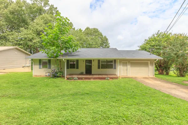 $199,900 | 403 Missionary Avenue, Rossville, GA 30741