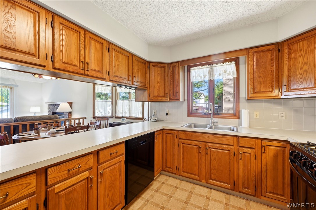 222 Warner Road Lancaster, NY 14086 - Photo 18 of 50