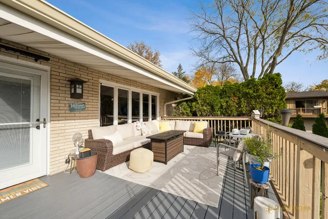 $570,000 | 2323 Aspen Drive, Johnsburg, IL 60051