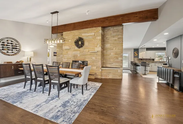 $570,000 | 2323 Aspen Drive, Johnsburg, IL 60051