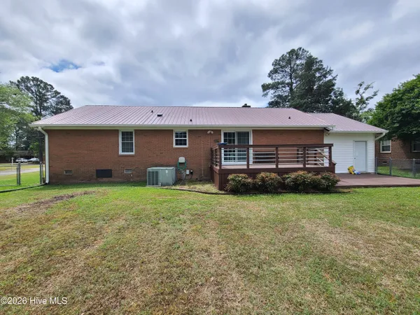 $1,500 | 1932 Hullwood Drive, Kinston, NC 28504