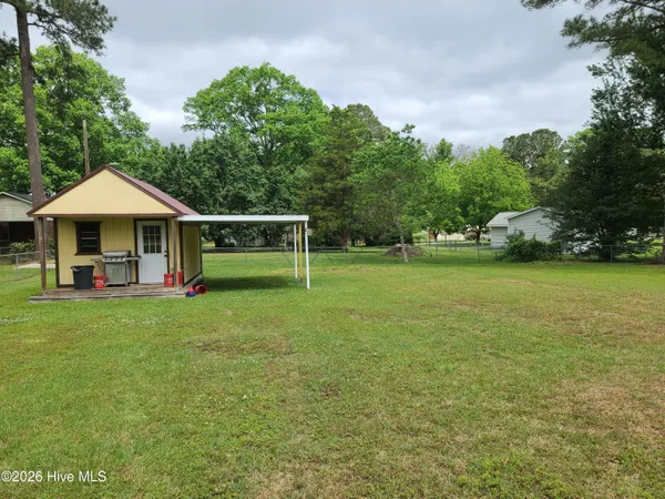 $1,500 | 1932 Hullwood Drive, Kinston, NC 28504