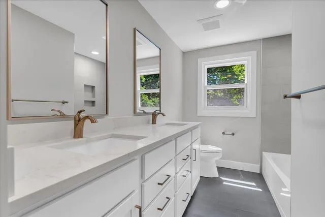 $3,800 | 3729 Boulder Drive, Troy, MI 48084