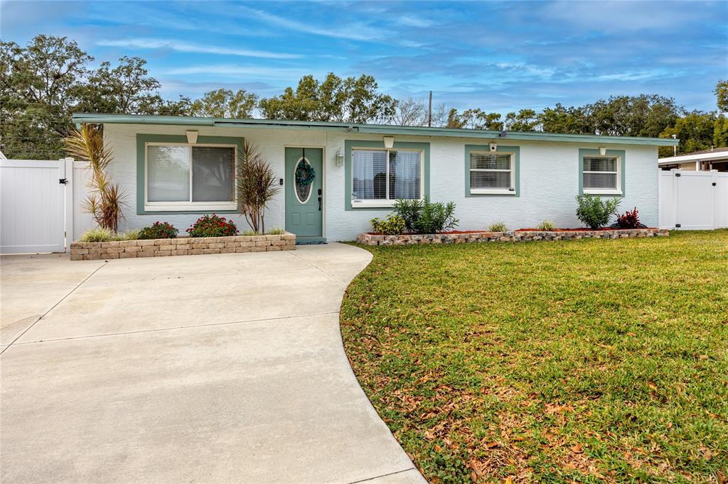 11254 116th Street Seminole, FL 33778 - Photo 1 of 36
