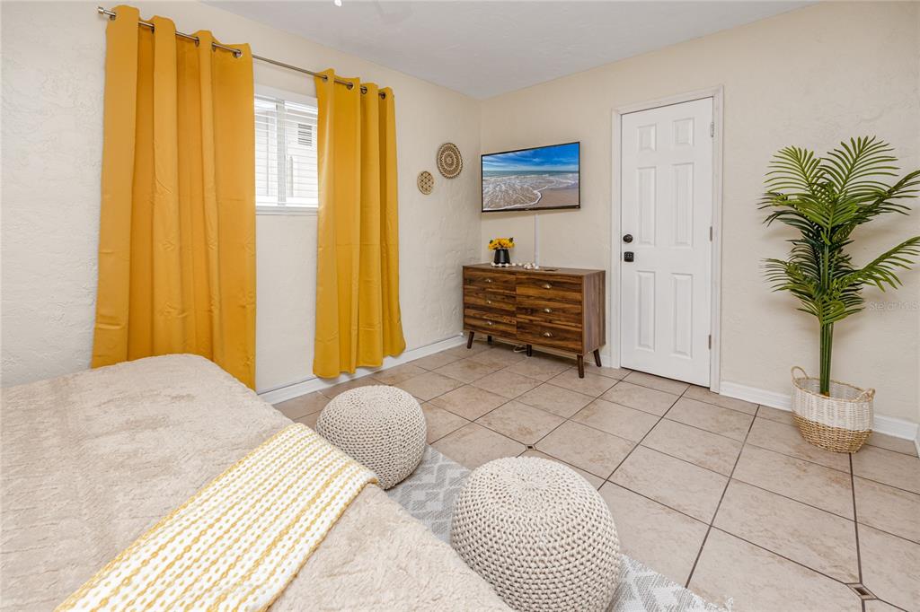 11254 116th Street Seminole, FL 33778 - Photo 19 of 36