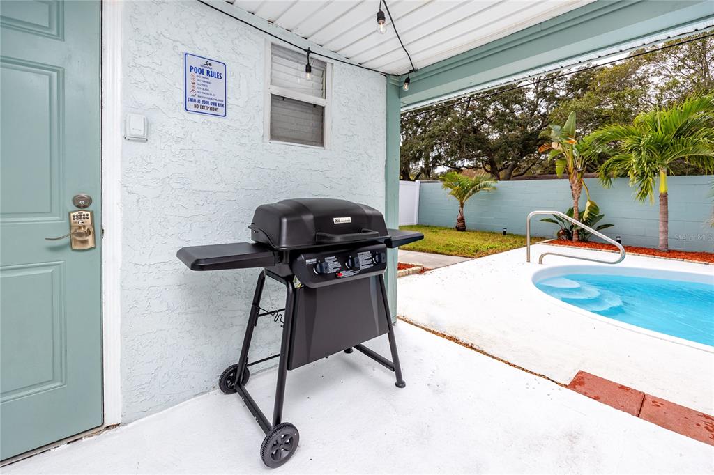 11254 116th Street Seminole, FL 33778 - Photo 30 of 36