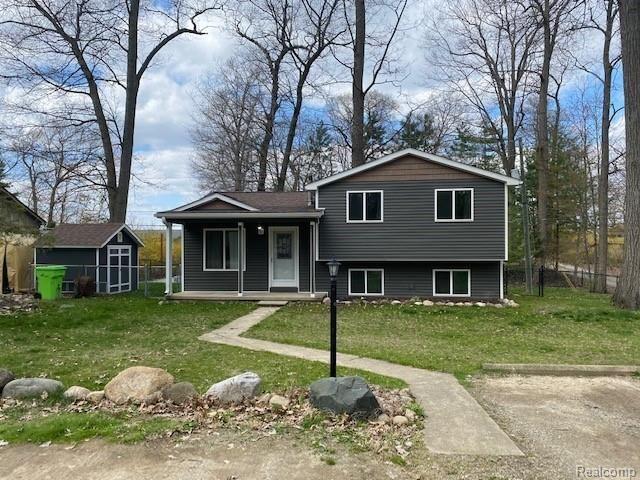 5351 Grass Lake Road White Lake, MI 48383 - Photo 2 of 26 GetRetsMedia-17
