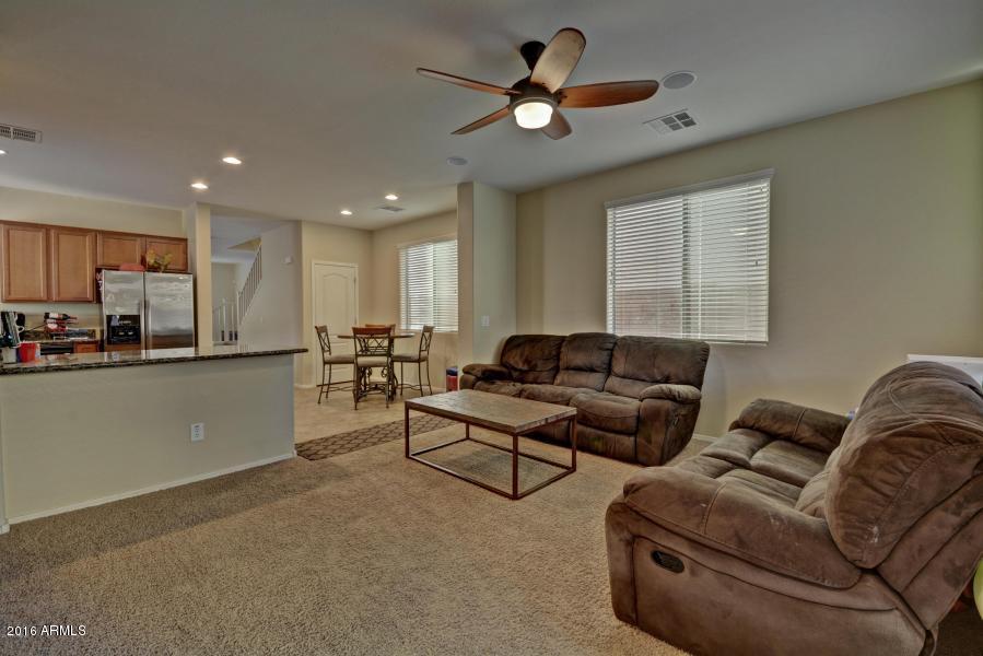 2065 South Martingale Road Gilbert, AZ 85295 - Photo 9 of 28 20160812155022169120000000-o
