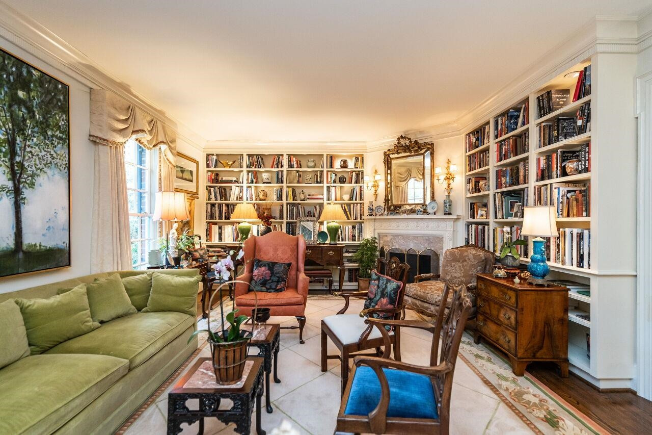 815-9 Marlowe Road Raleigh, NC 27609 - Photo 6 of 38 Photo 6