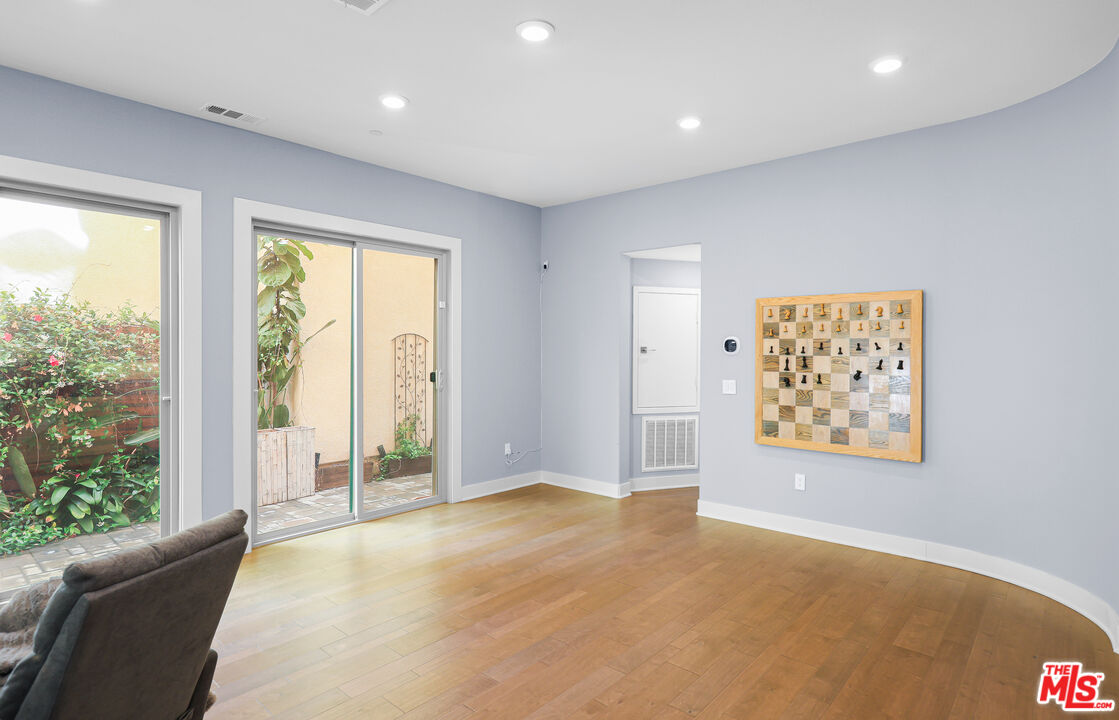 116 Catalyst Irvine, CA 92618 - Photo 12 of 75