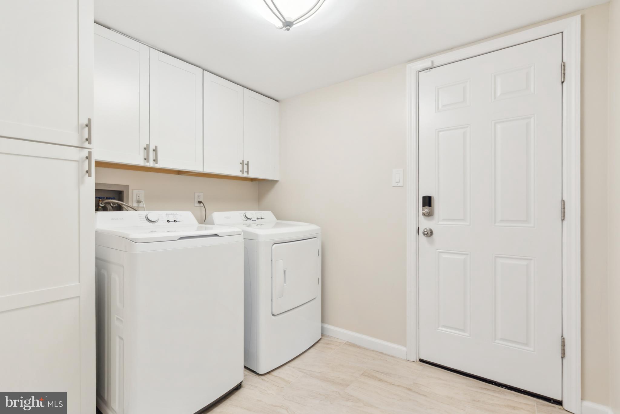 19 Phoenix Road Marlton, NJ 08053 - Photo 21 of 32 a utility room with dryer and washer