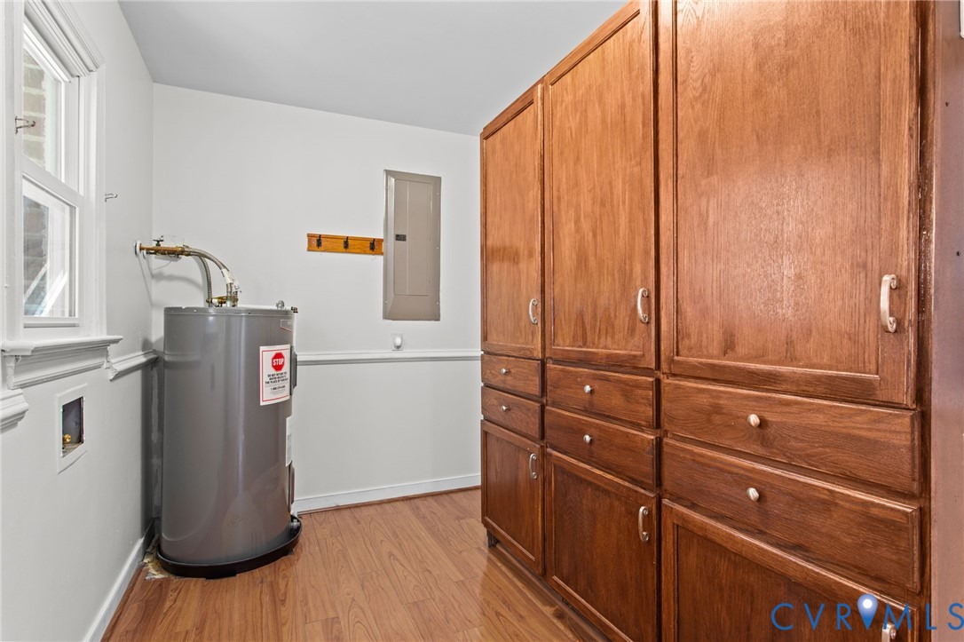 5359 Qualla Road Chesterfield, VA 23832 - Photo 31 of 49 a utility room with closet dryer and washer